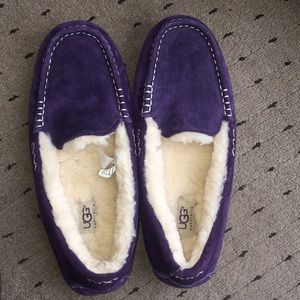 PRICE DROP!! Ugg moccasin